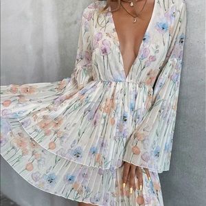Boho floral print pleated plunging V neckline mini dress